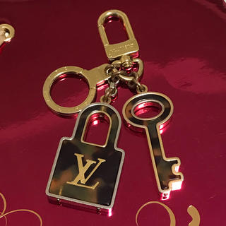 ヴィトン(LOUIS VUITTON) べっ甲 キーホルダー(レディース)の通販 21点 